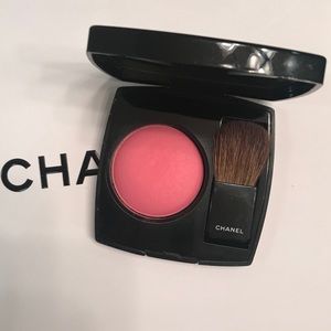 Chanel blush